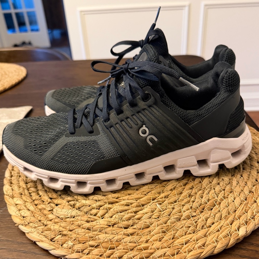 On Cloud Cloudswift Running Shoes Womens Size 9.5 Black Rock